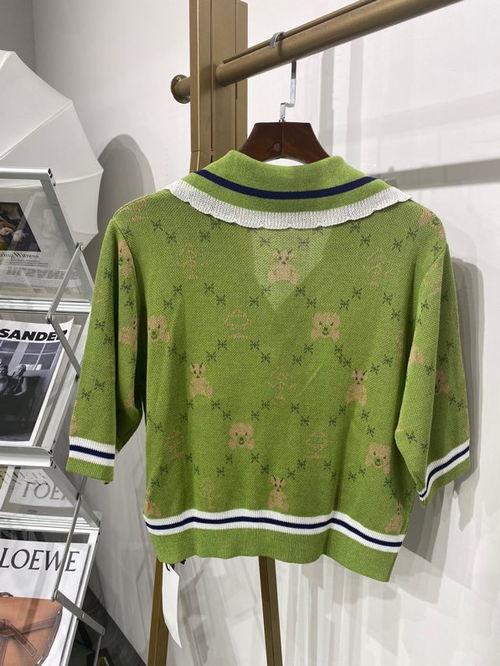 明星同款针织衫绿色,明星同款针织衫引领时尚潮流