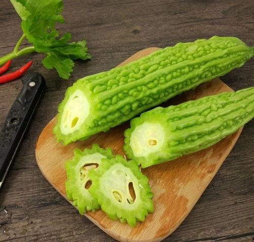 茅礼吃瓜,揭秘娱乐圈的甜蜜与苦涩